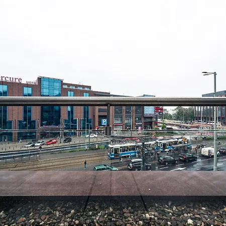 Center - Parking, Balcony, Workspace, Ac - By Rentujemy
